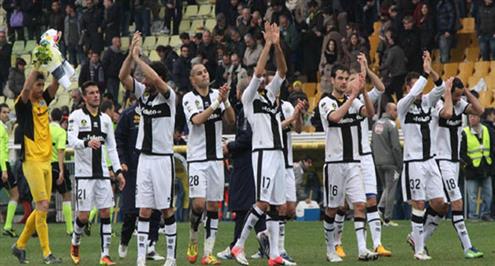 الاتحاد الإيطالي: بارما قد يخسر مبارياته القادمة دون لعب